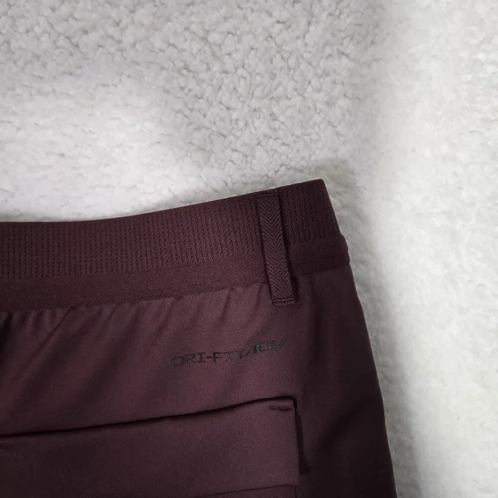 $100 Nike A.P.S Dri-FIT ADV Burgundy Versatile Shorts Mens Large FV8698-652 L